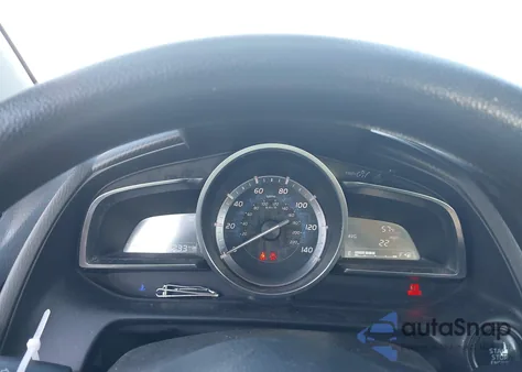 2018 Toyota Yaris Ia z USA, uszkodzony, nr VIN 3MYDLBYV2JY305674